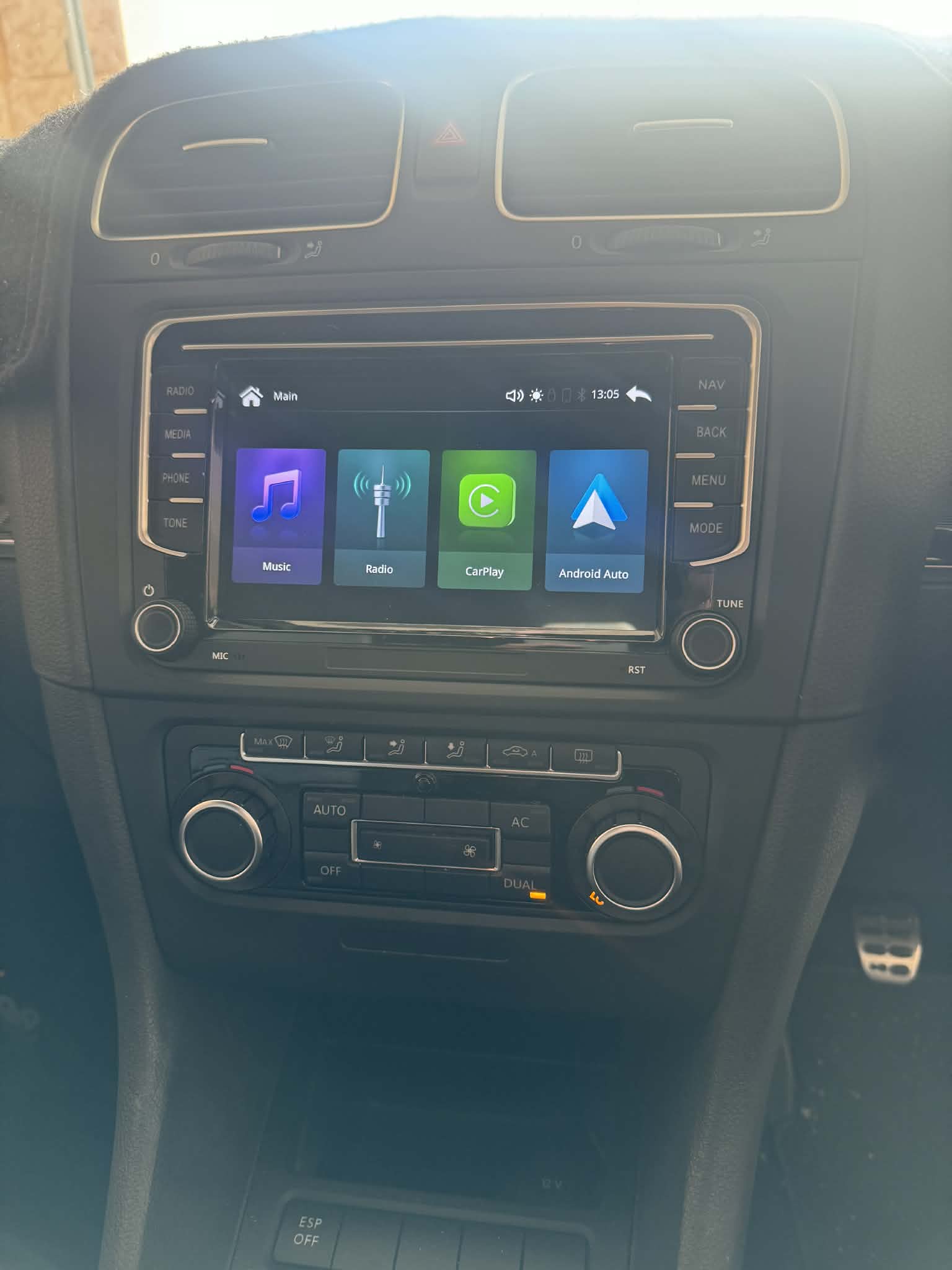 Volkswagen 7-inch Linux CarPlay & Android Auto Head Unit